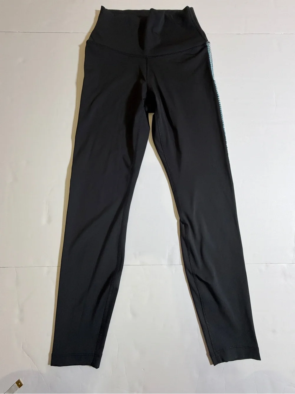 Nike Womens Black Athletic Leggings with Blue Trim
